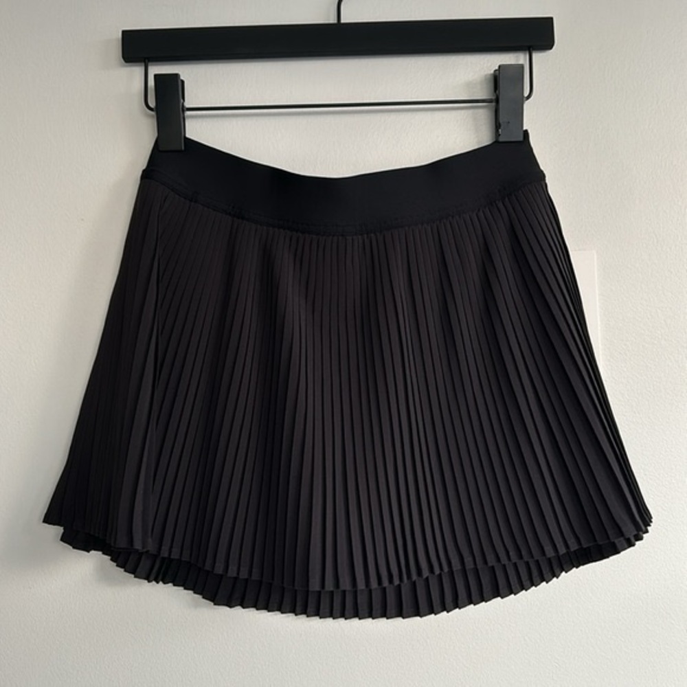 Varsity High-Rise Pleated Tennis Skirt In Black - Picture 4 of 8